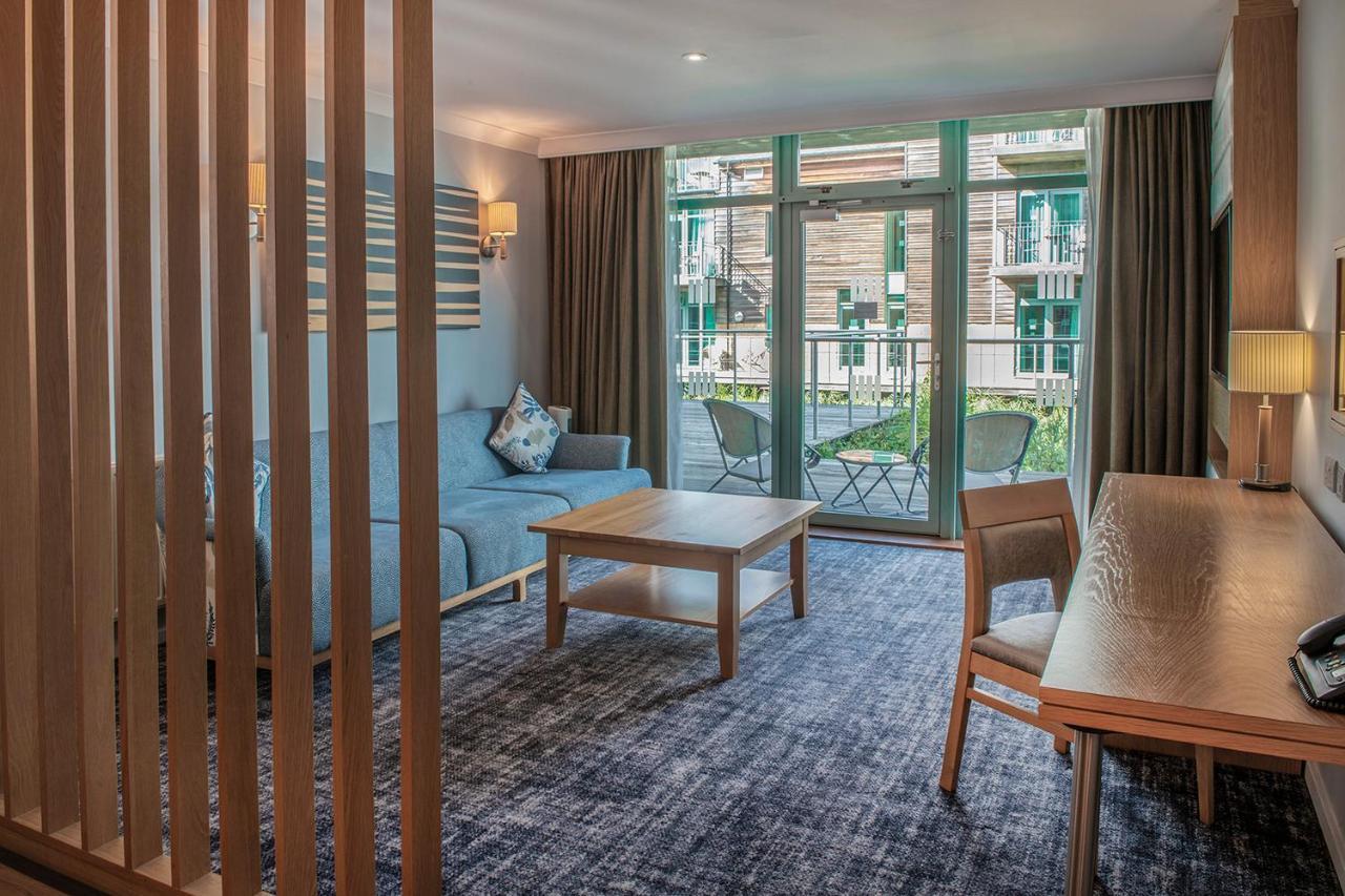 De Vere Cotswold Water Park Apartments Cirencester Eksteriør billede