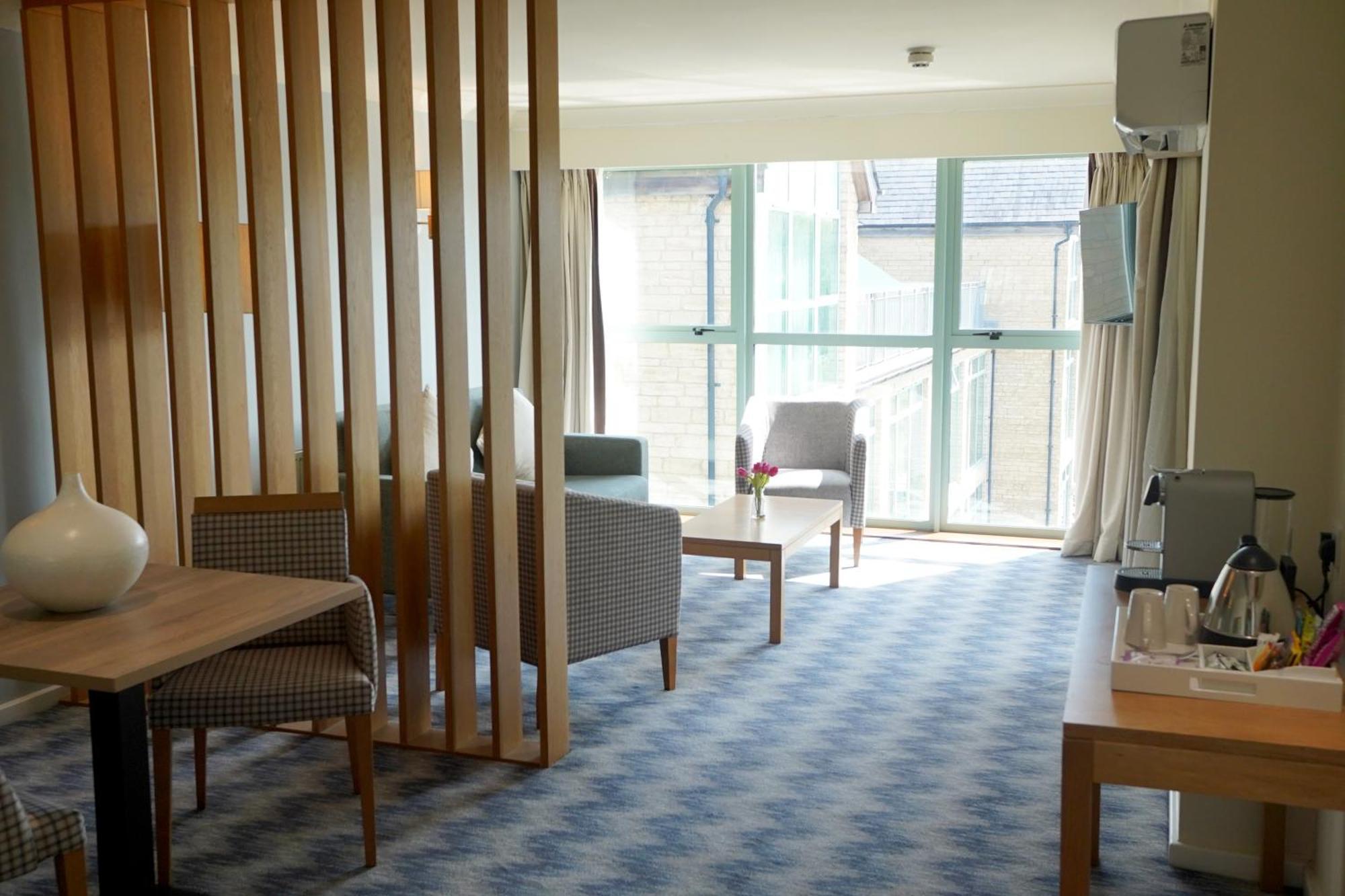 De Vere Cotswold Water Park Apartments Cirencester Eksteriør billede