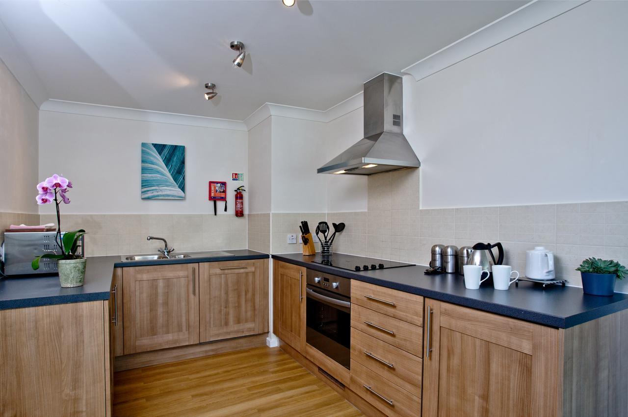 De Vere Cotswold Water Park Apartments Cirencester Eksteriør billede